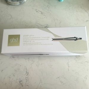 ghd Platinum+ Professional Performance 1” Smart Styler